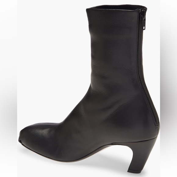 Khaite Normandy ankle boots - Picture 14 of 16